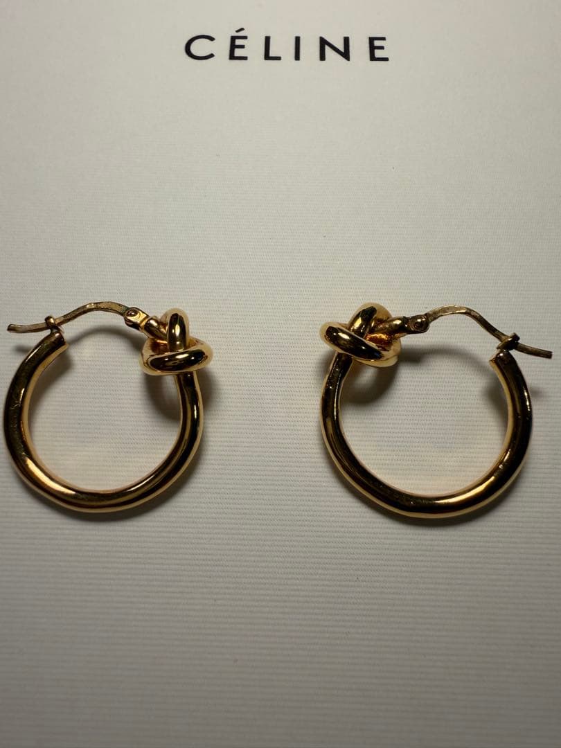 【極美品】CELINE セリーヌ ノットスモールフープピアス　ゴールド　ピアス