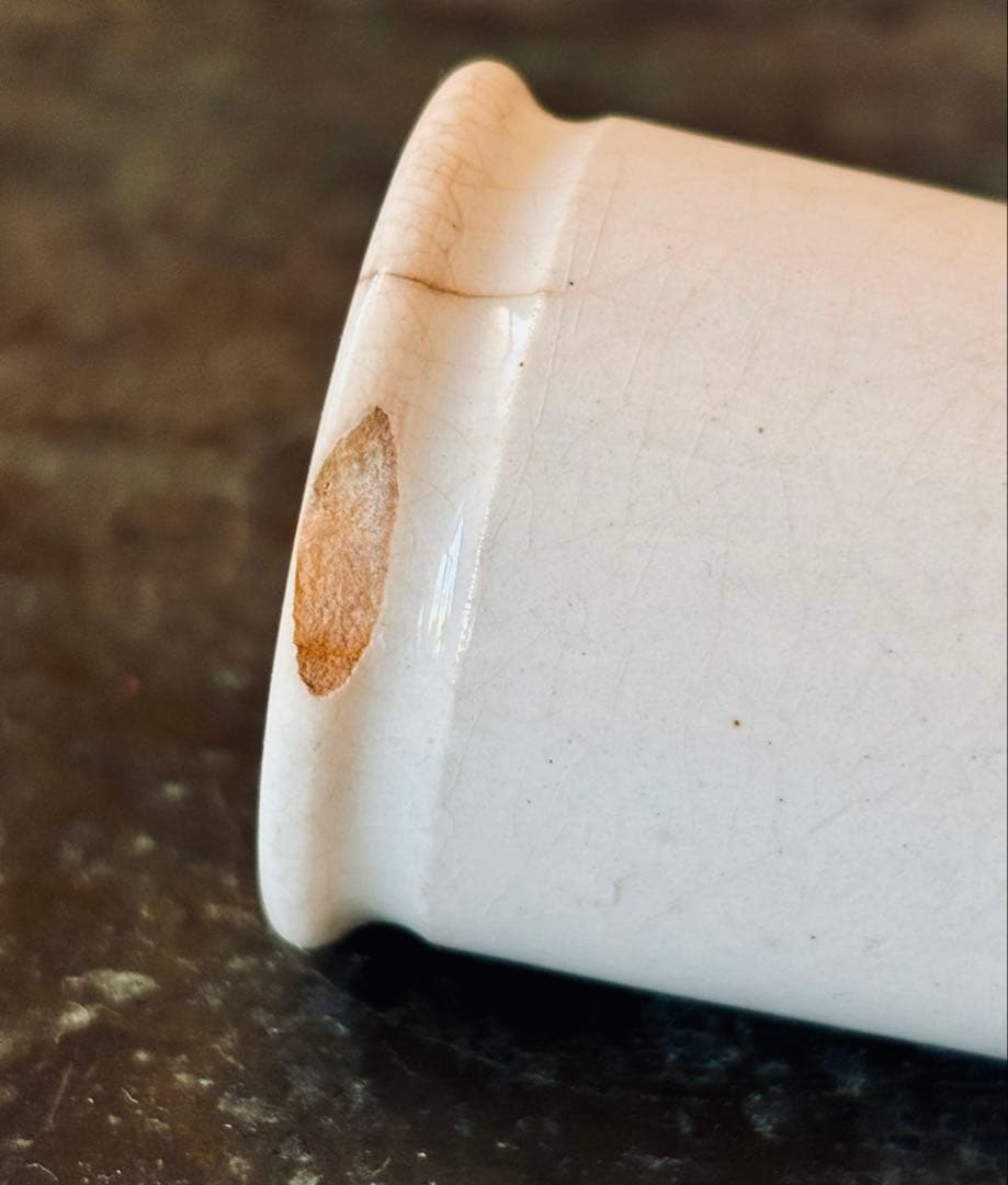 フランスアンティーク 19世紀の陶器 サーギュミヌ窯 4.9cm高さ