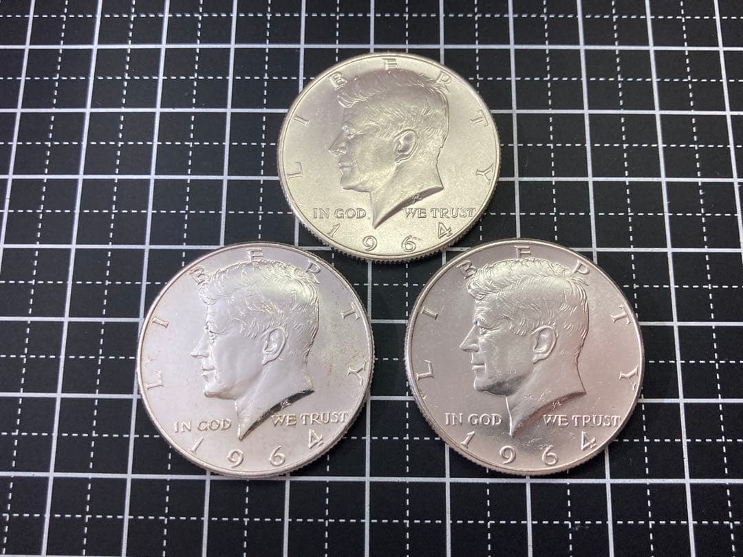 《アメリカ》ケネディハーフダラー銀貨3枚組(1964年)［2］