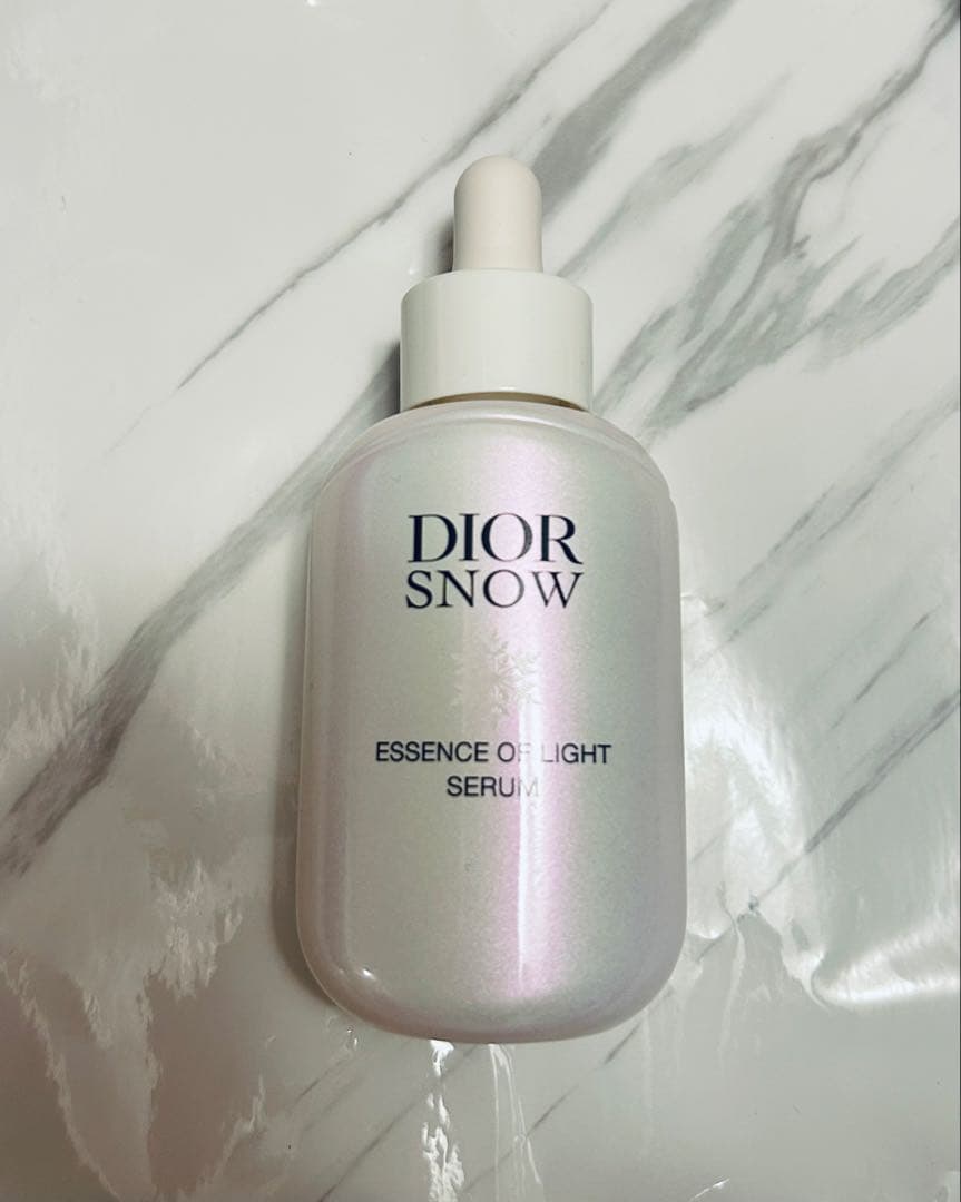 新品 dior スノー エッセンスオブライトセラム 50ml