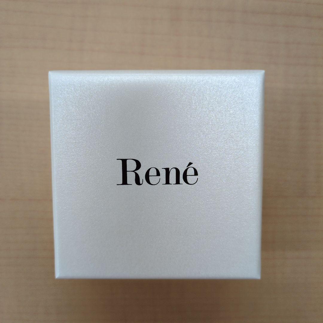 René 花モチーフ ブローチ クリスタル付き