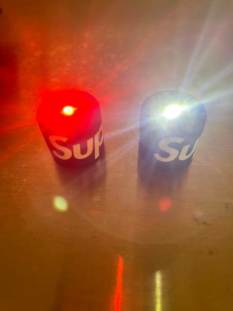 Supreme Lucetta Magnetic Bike Lights 黒