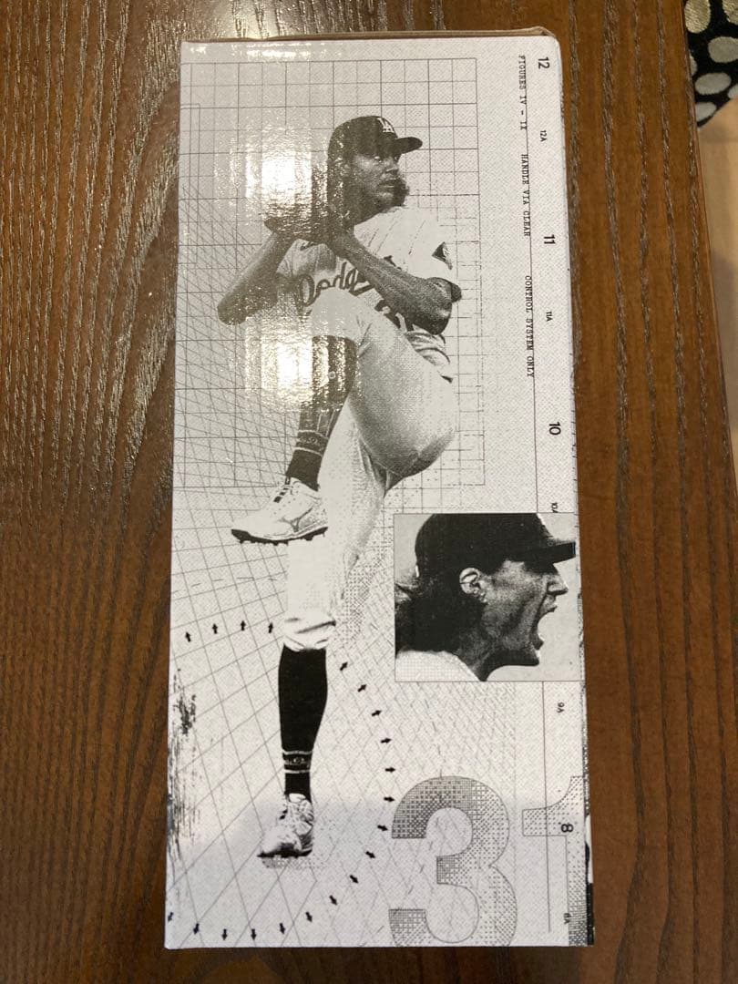 グラスノー　ボブルヘッド　ドジャース　来場者限定　スタジアム配布　新品未開封