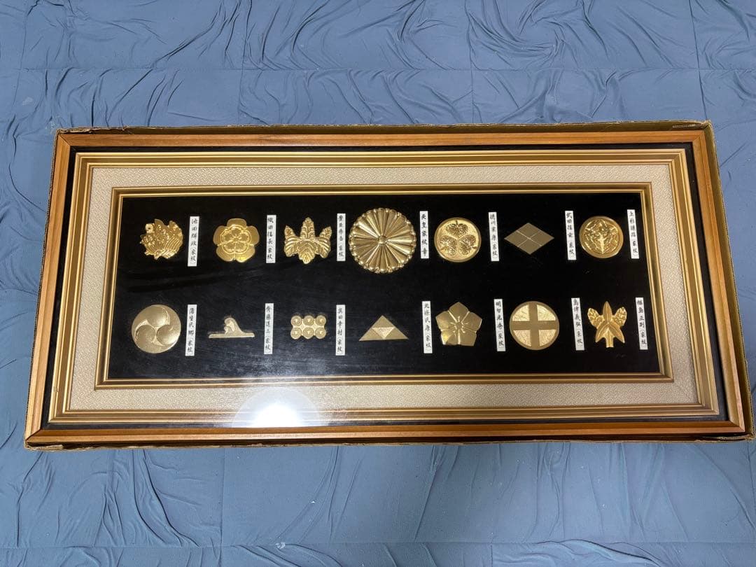 黄金武将家紋14枚セット　木製フレーム