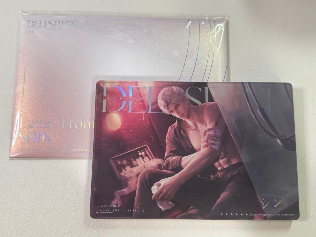 恋と深空 VIPギフト シン　日本版 正規品 アクリルブロック 手紙