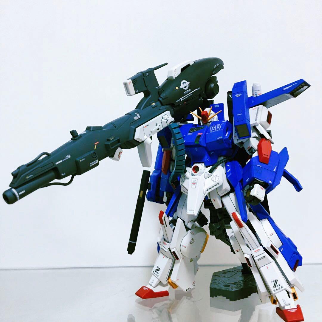 ガンプラ 完成品 1/100 MG フルアーマー ZZ ガンダム