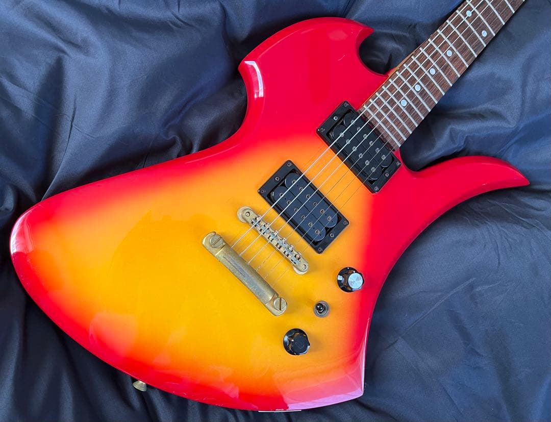 ターゲットモッキンバードTARGET BY FERNANDES HIDEモデル