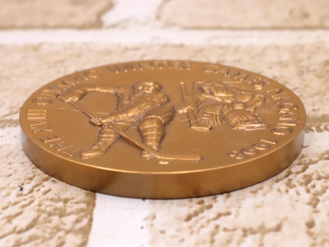 ◇長野オリンピック 公式記念メダル 純銀 ブロンズ 箱付き