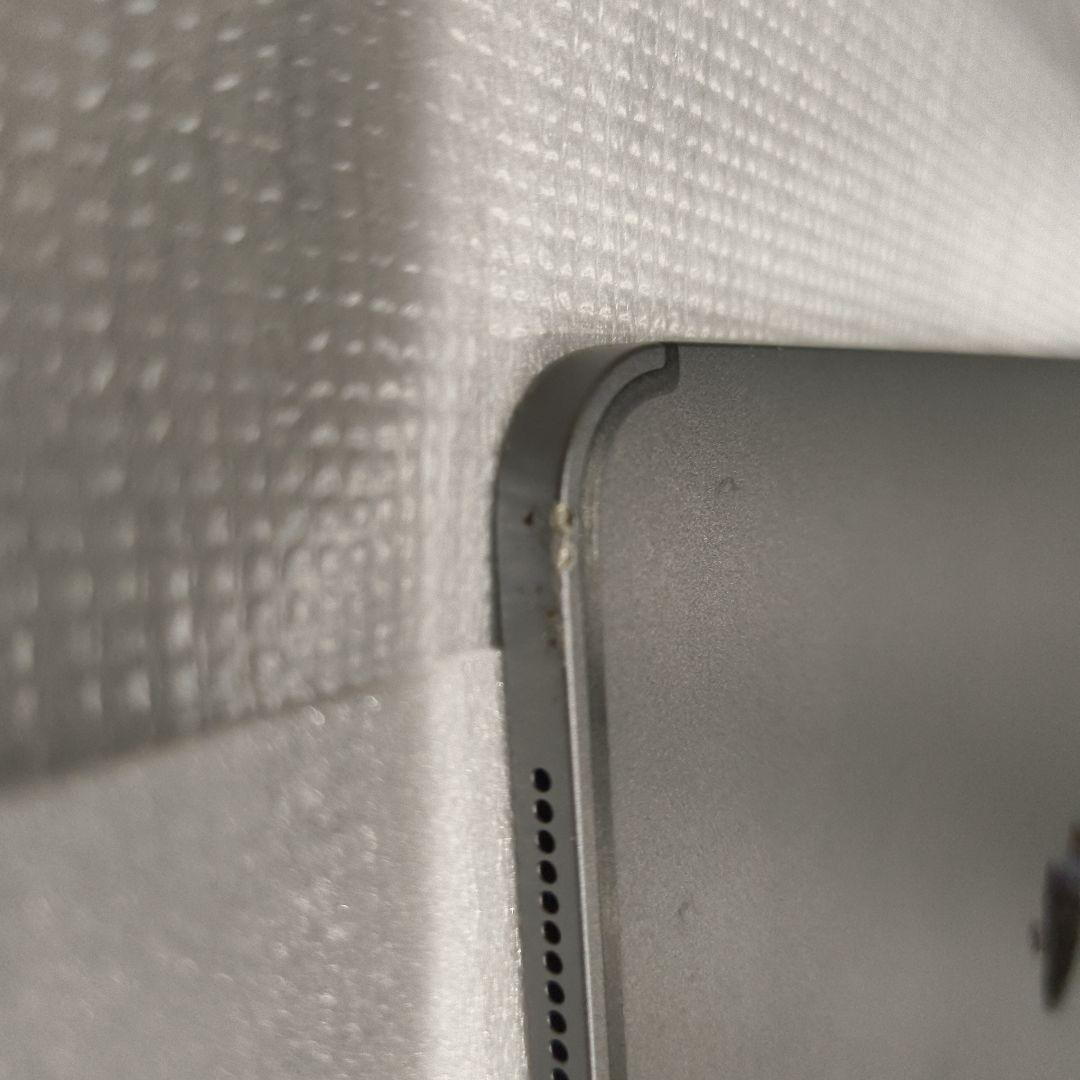 iPad Pro 11 第2世代 128GB +ペン +キーボード電池97%