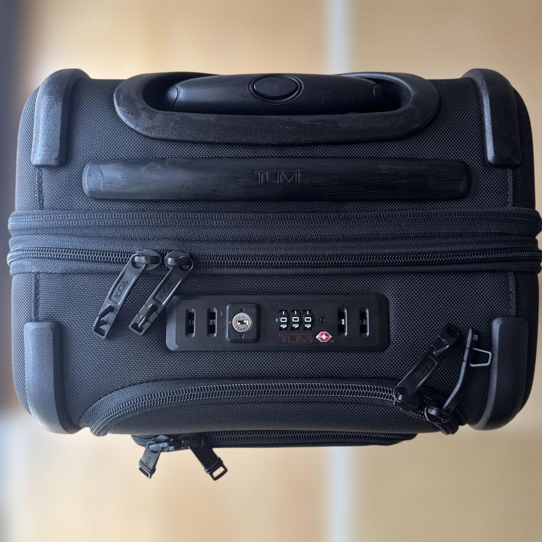 トゥミ TUMI キャリーケース エクスパンダブル 黒 アルファ3