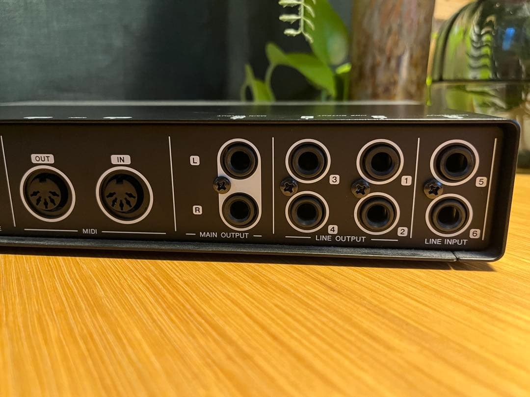 【美品】 Steinberg UR44 オーディオインターフェース