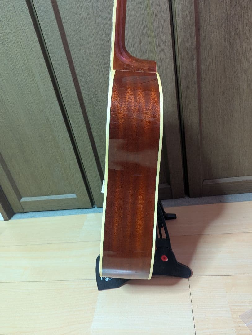 ♪メーカー不明・型番不明・J-45風カスタム♪