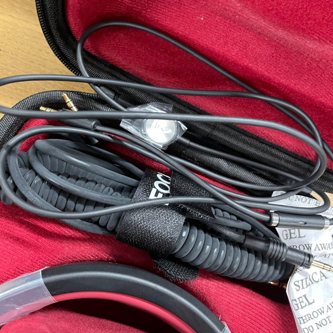 美品 FOCAL Listen Professional モニターヘッドホン