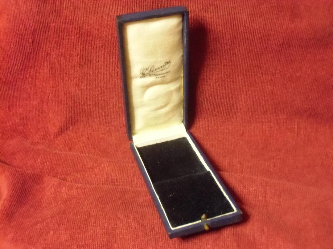 ＲＵルーマニア王国＊フランス製王冠勲章将校用ケース（実物）