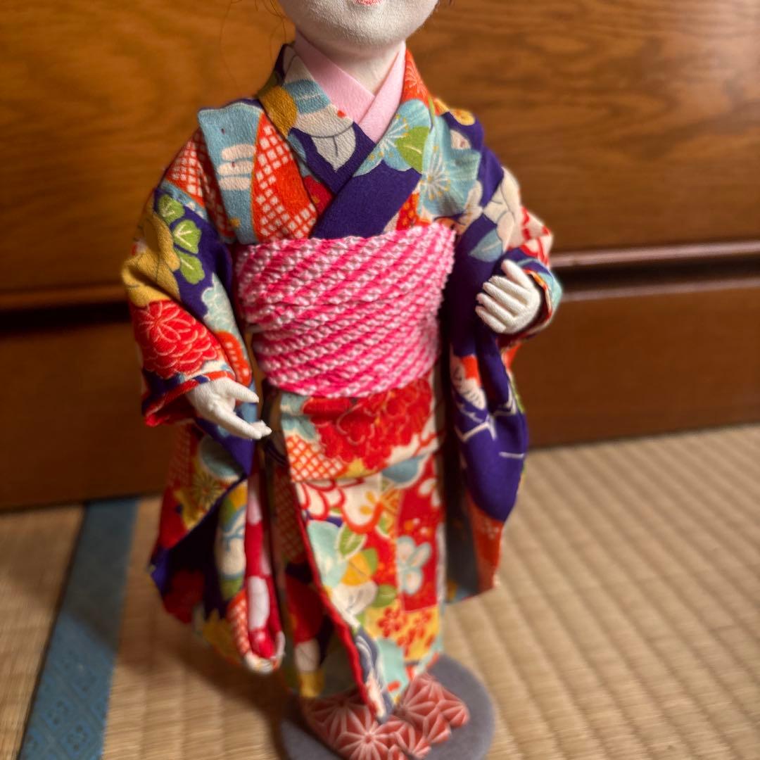 伝統的なすごく可愛いお人形