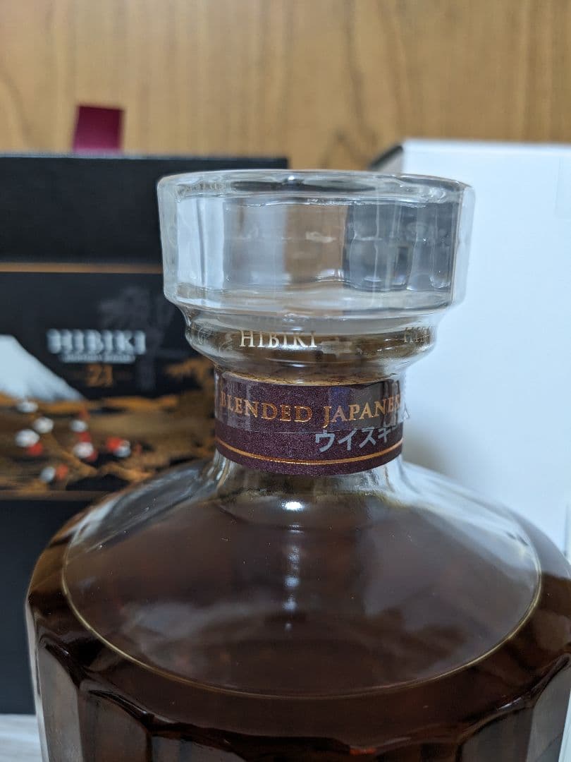 サントリ－響21年 意匠ボトル（花鳥風月）