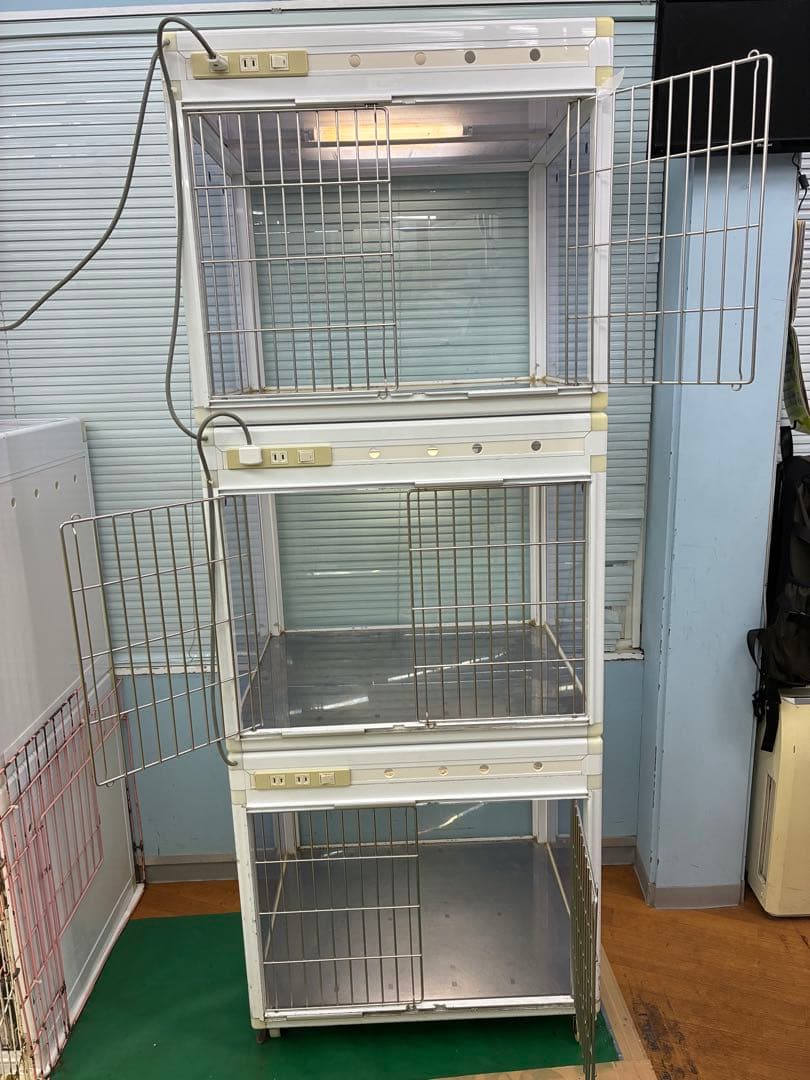 新年❗️特別値引中‼️GB PRO ペットマンション 3面クリアフィックス窓3段