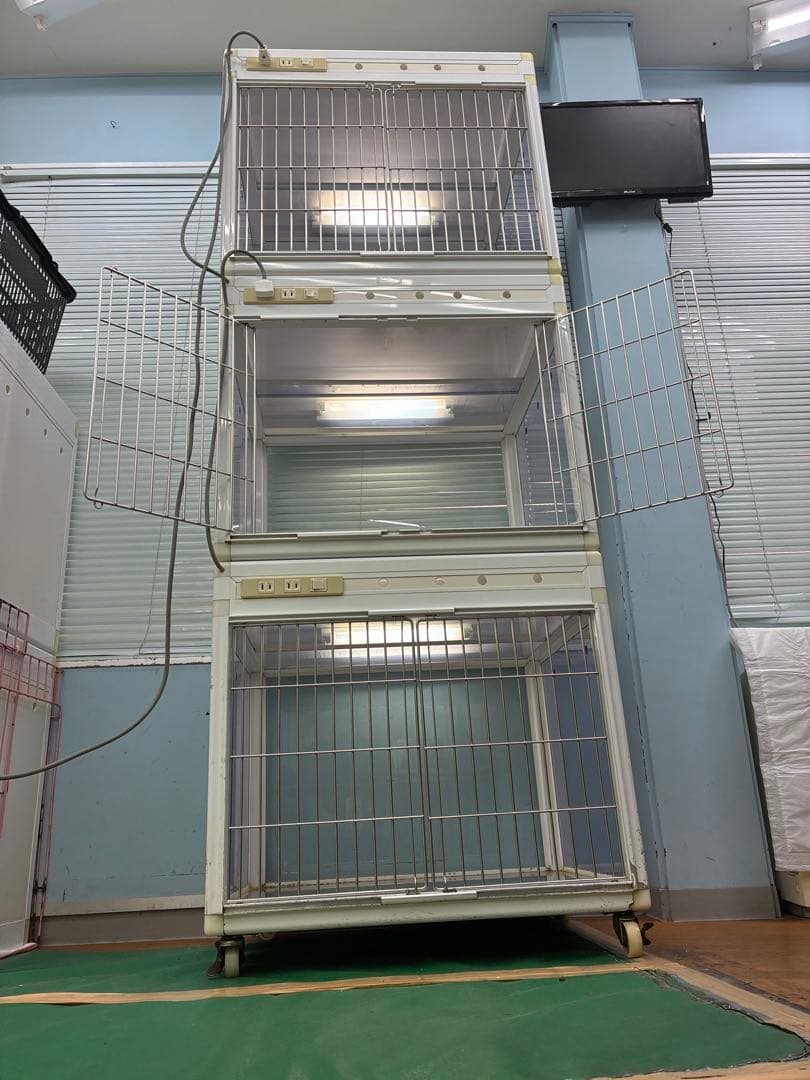 新年❗️特別値引中‼️GB PRO ペットマンション 3面クリアフィックス窓3段