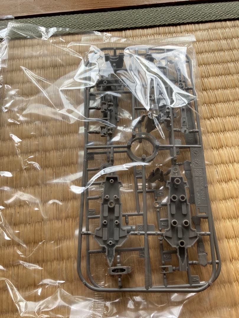 訳あり　1/100 バルバトス　第6形態　ハイレゾリューションモデル　ガンプラ