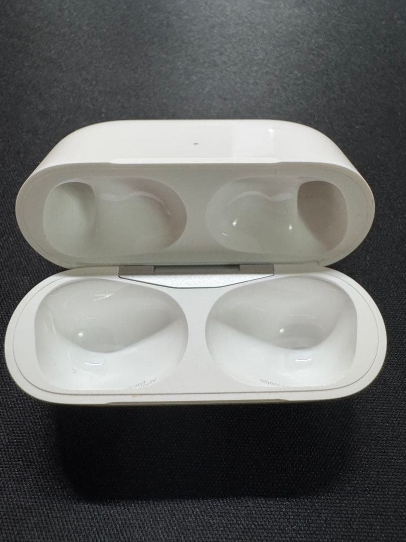 AirPods Pro 2（第2世代）MQD83J/A Lightning