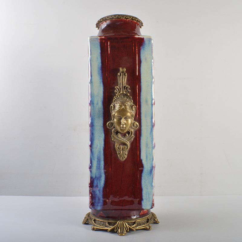 中国　大清乾隆年製款　西洋古銅装飾　辰砂　釉裏紅四方瓶　F　R7049F