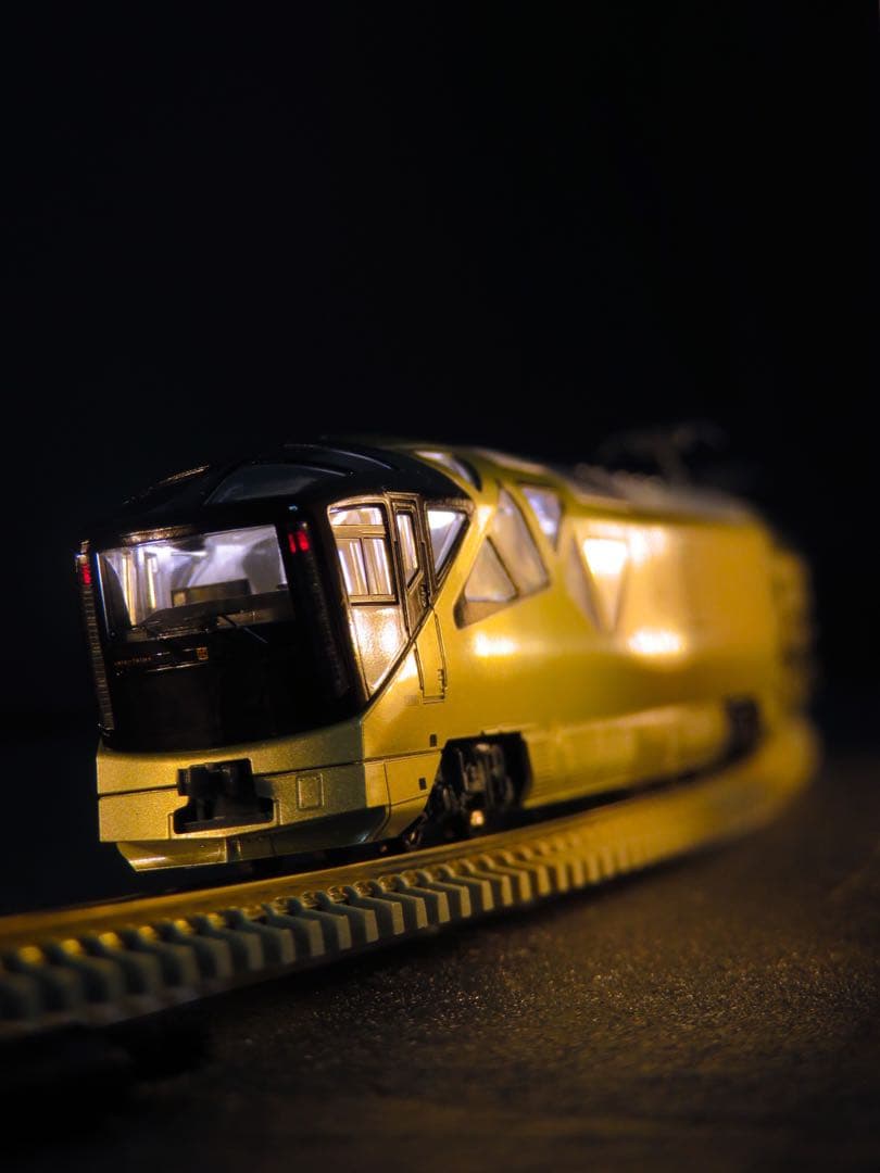 KATO E001形 TRAIN SUITE 四季島(全車室内灯付) 【新品】