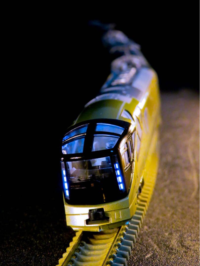 KATO E001形 TRAIN SUITE 四季島(全車室内灯付) 【新品】