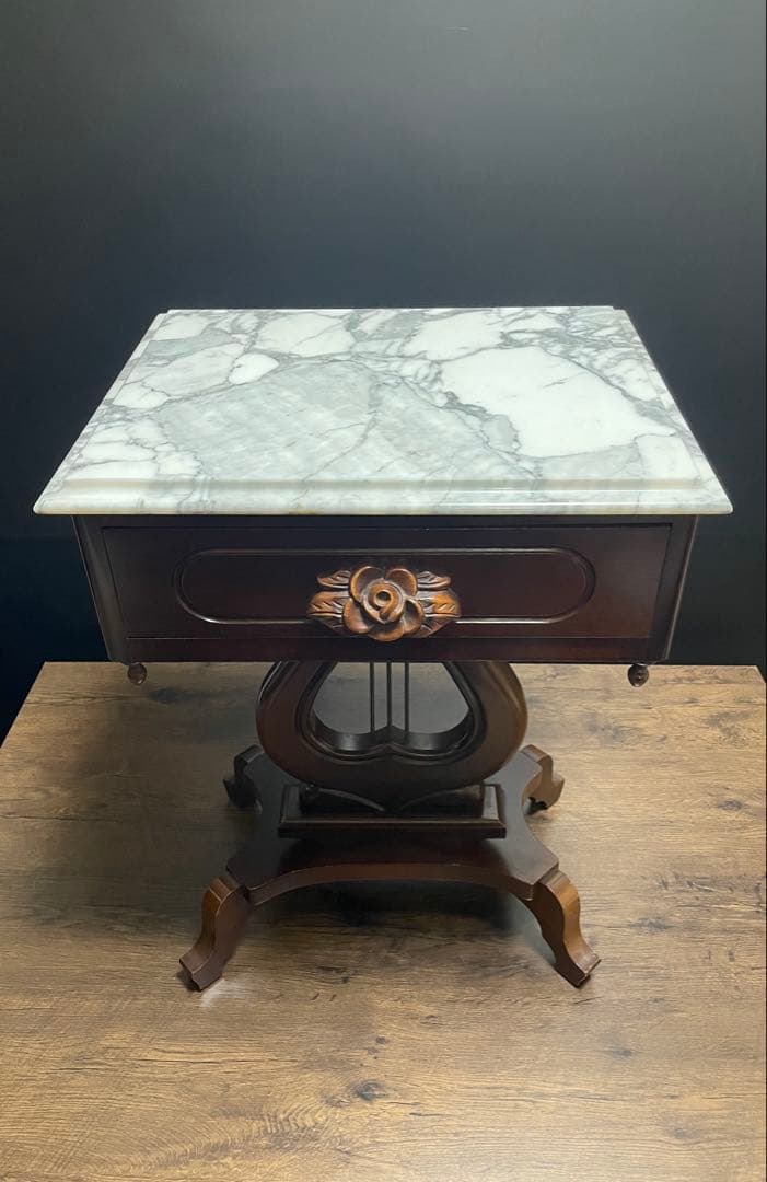 イタリア製　大理石　ハープ　サイドテーブル