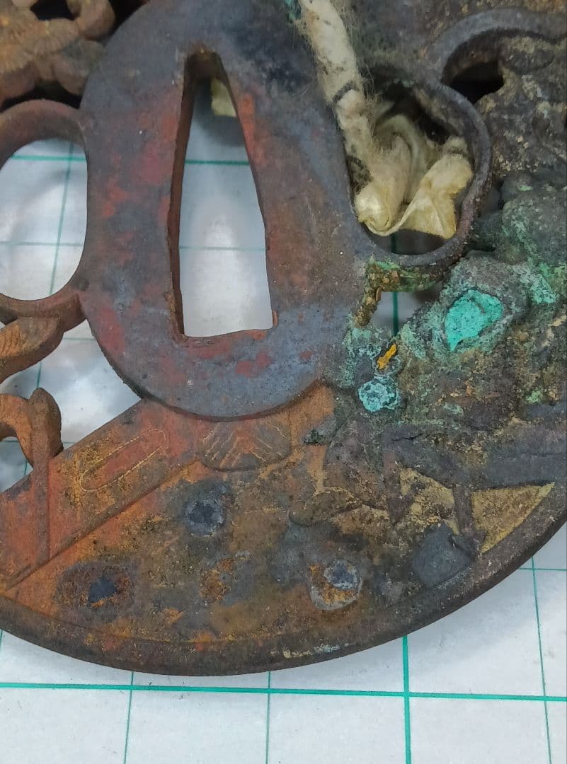 鍔　鉄鍔　切羽　はばき　アンティーク　骨董　金工　古美術　つば