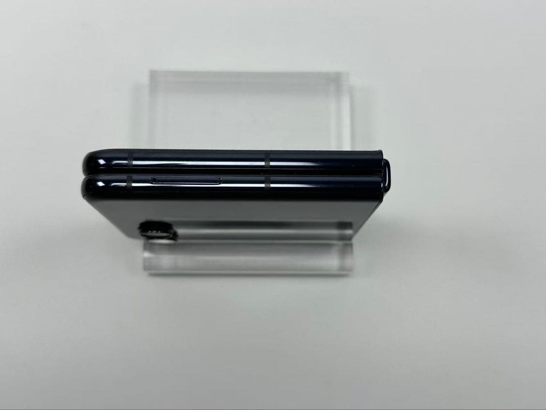 美品 MOTOROLA razr 50 ultra 256GB アメリカ版