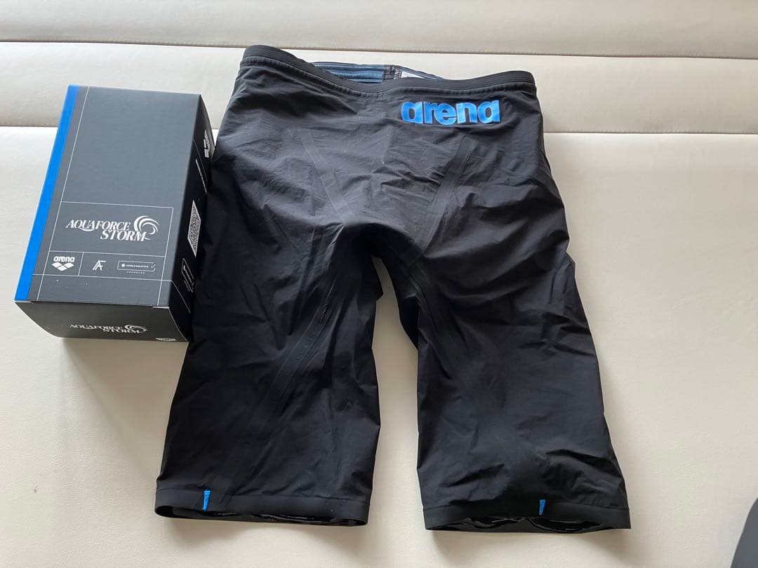 アリーナ メンズ アクアフォース ストーム MF Lサイズ　2025モデル新色