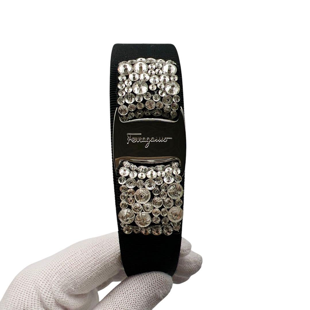 極美品 Ferragamo ヴァラ ビジュー 袋付き カチューシャ 7081