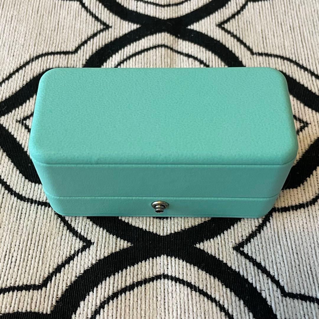 ティファニー　Tスマイル　ミニピアス　Tiffany ティースマイル　ミニピアス