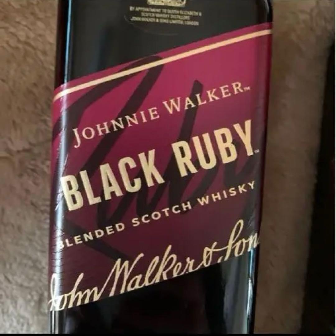 ジョニーウォーカーブラックルビー　700ml 2本