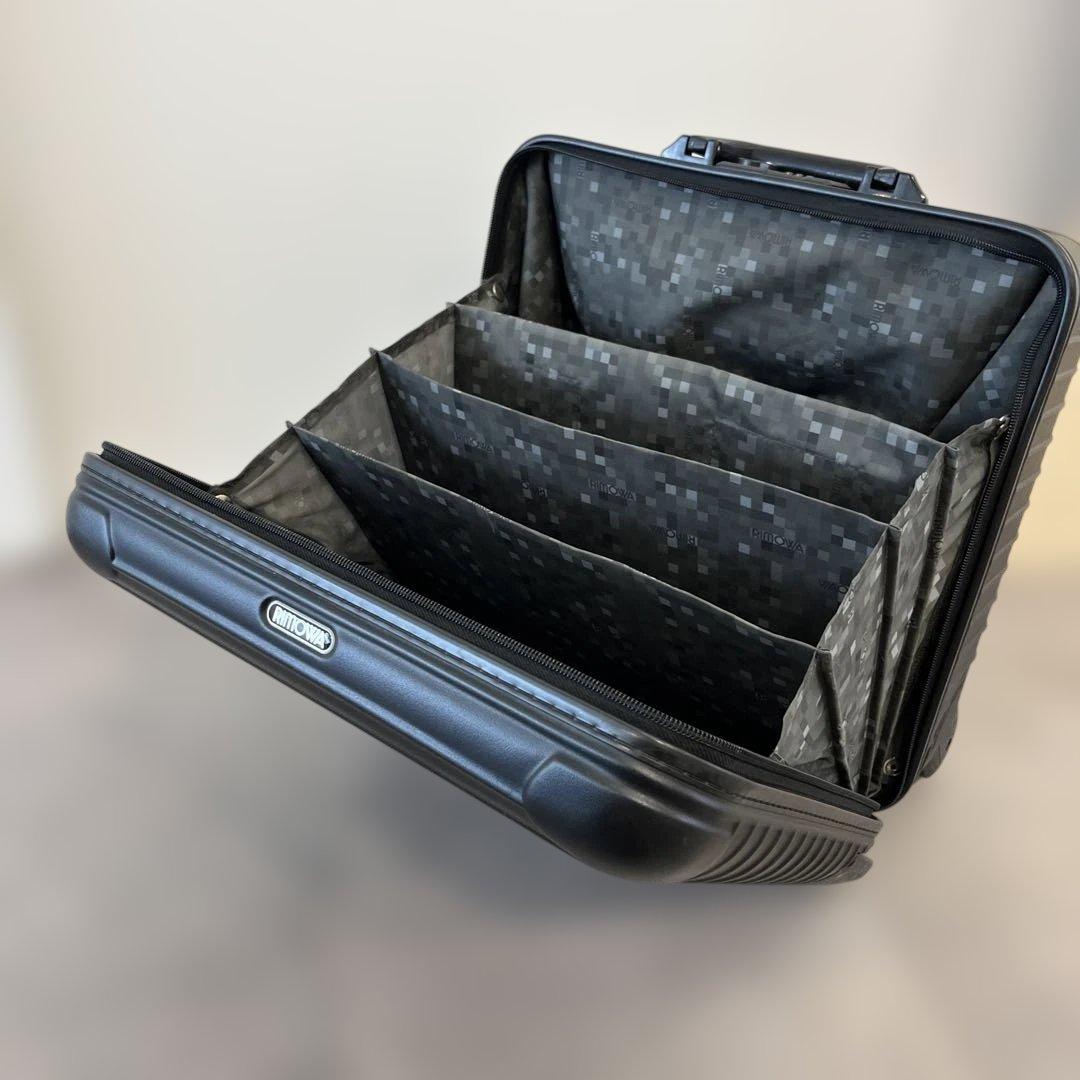 RIMOWA SALSA ビジネストロリー　マットブラック