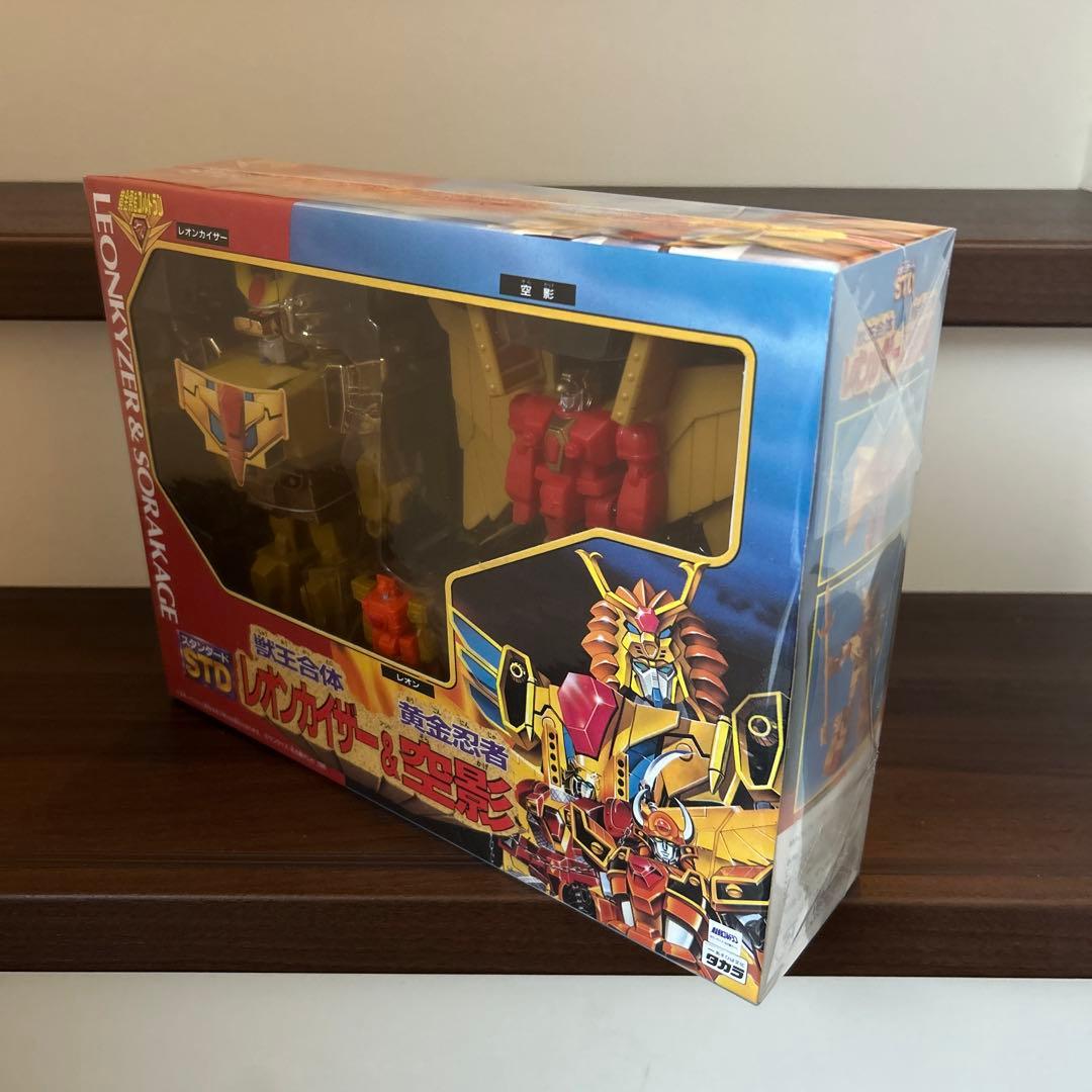 激レア　新品未開封　黄金勇者ゴルドラン レオンカイザー&空影 フィギュア