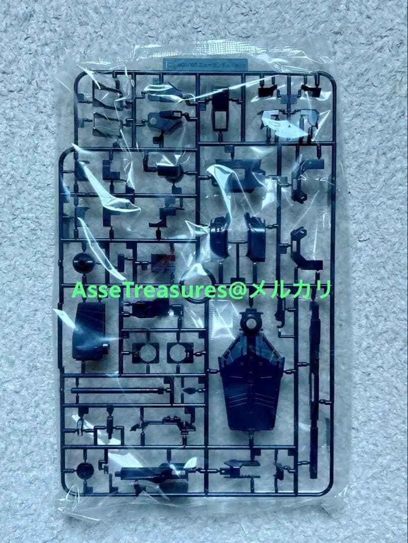 赤バンダイ MG 1/100 νガンダム Ver.Ka マスターグレード