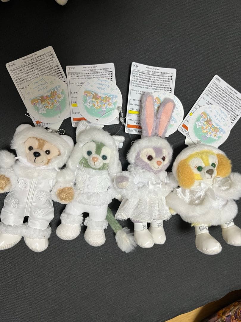 ダッフィー&フレンズ　ホワイトウィンタータイムワンダーズ　ぬいぐるみバッジセット