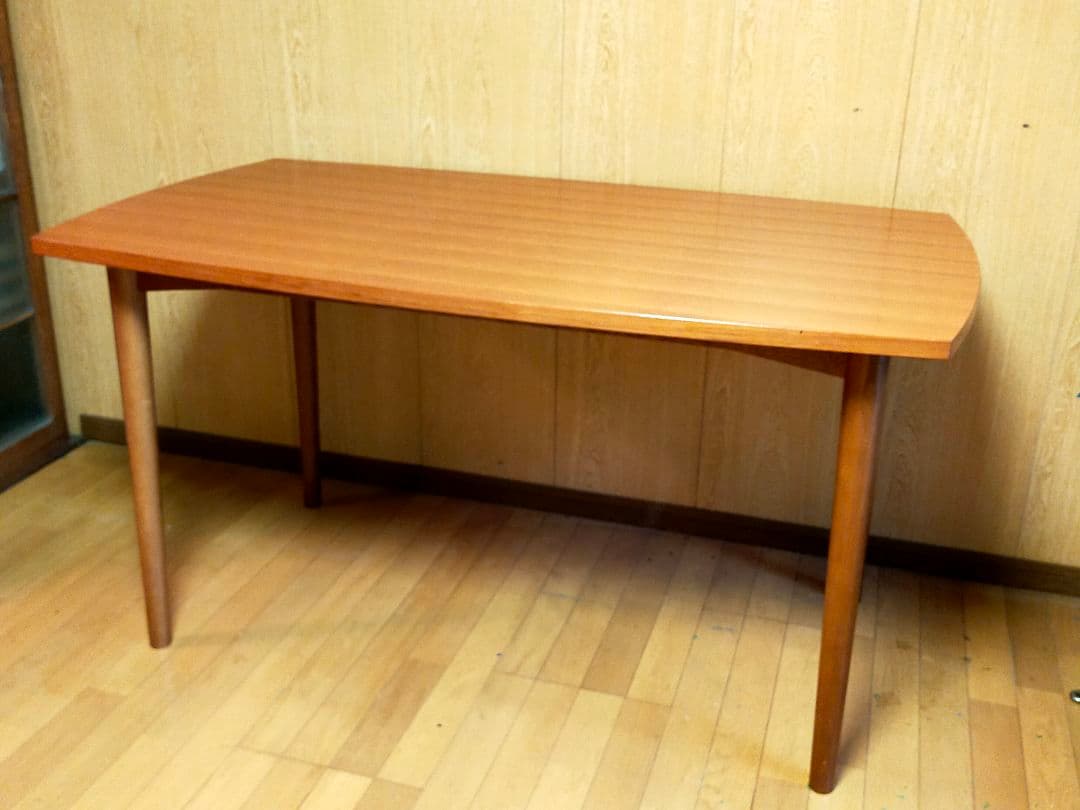 ぷにごんさん専用UNICO HOLMダイニングテーブル