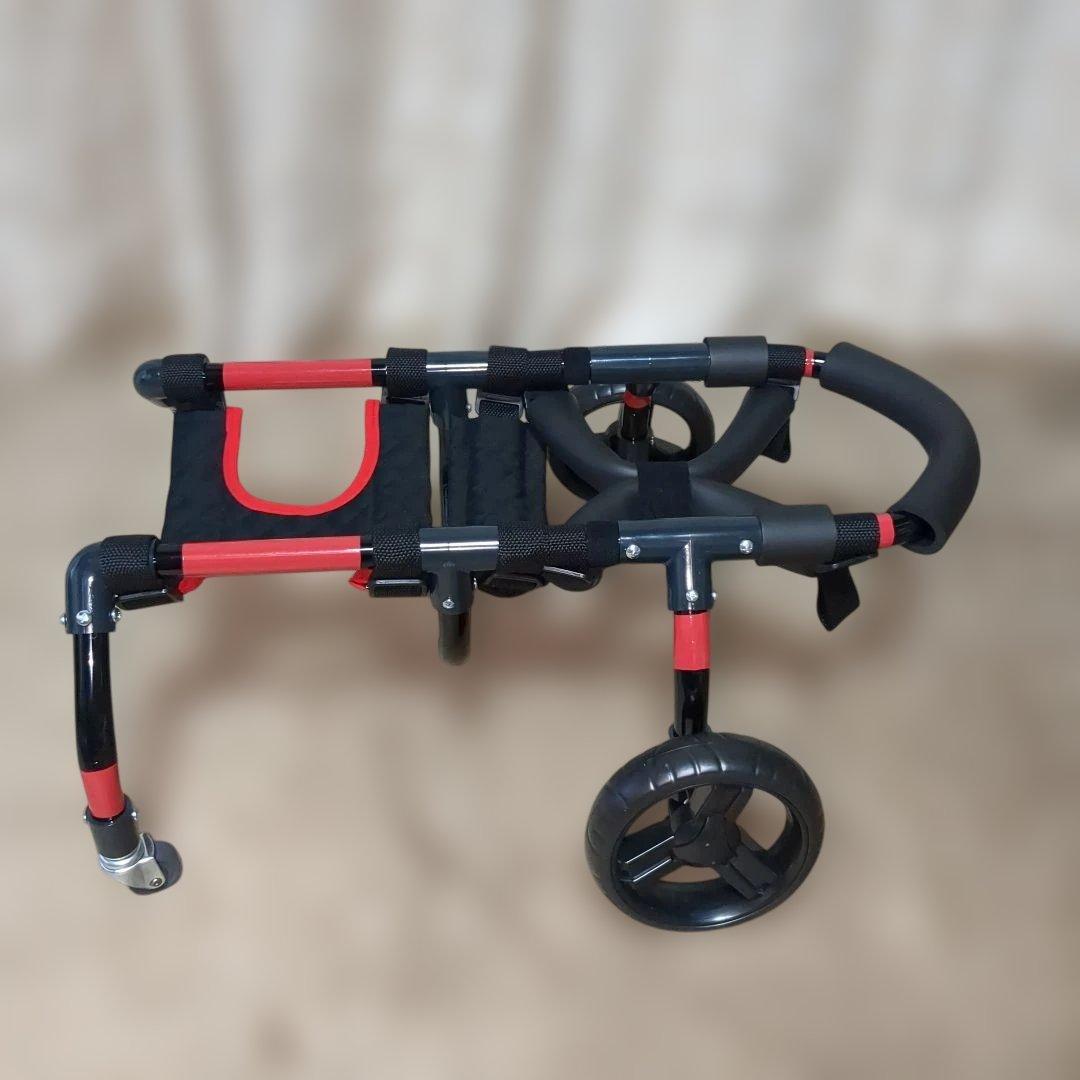 ワンちゃん4輪　リハビリ　食事補助　犬用車椅子　介護補助　犬の歩行器