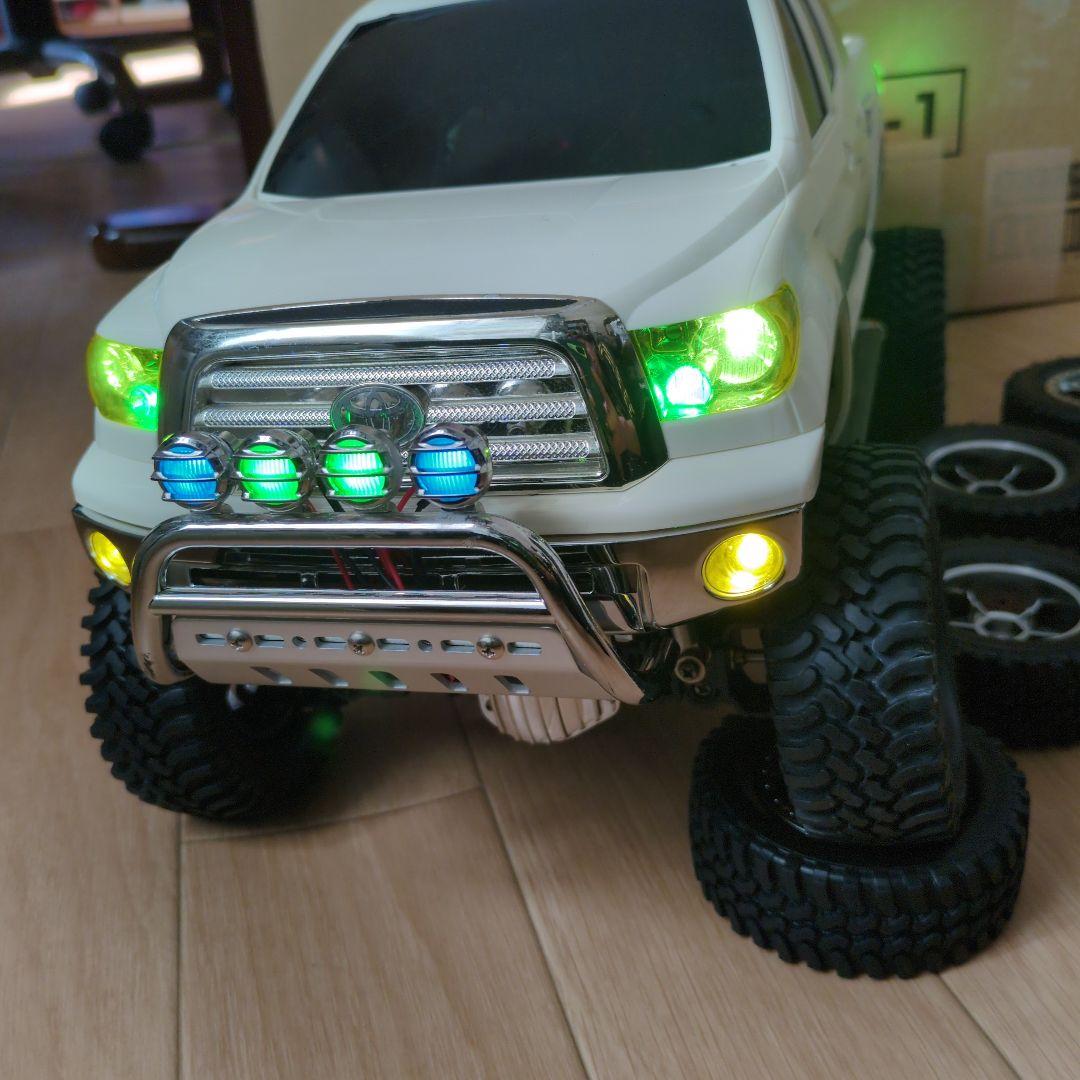 タミヤトヨタTUNDRA　LEDライト付きラジコンカー