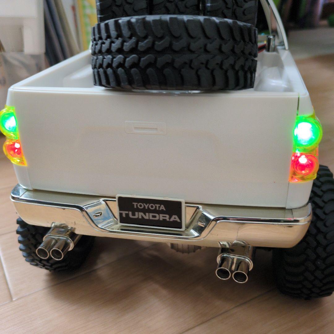 タミヤトヨタTUNDRA　LEDライト付きラジコンカー