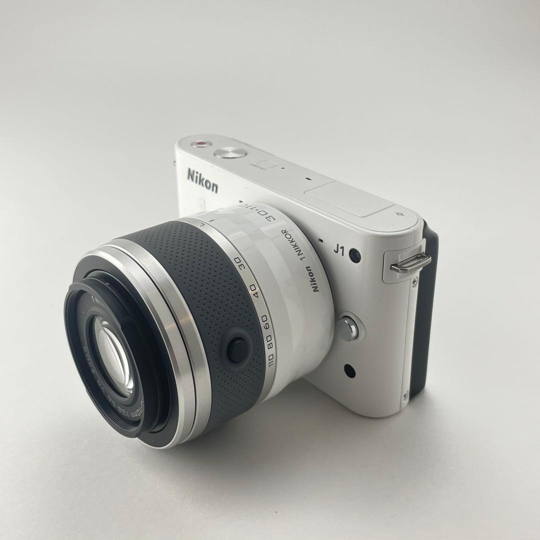 【ショット数3000・返品保証】Nikon1 J1 ホワイト レンズキット