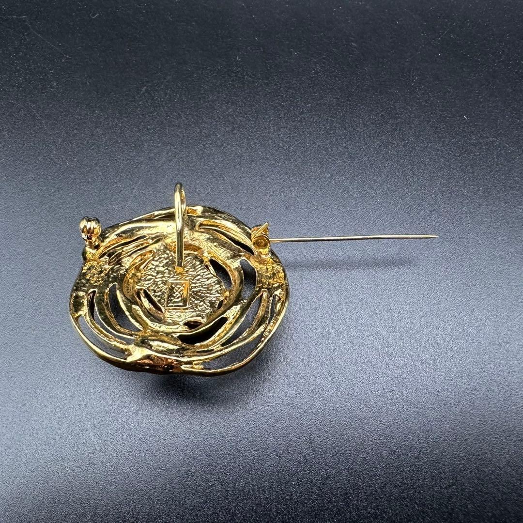 未使用級✨　YSL　イヴ・サンローラン　ブローチ　グリポア　ロゴ　852