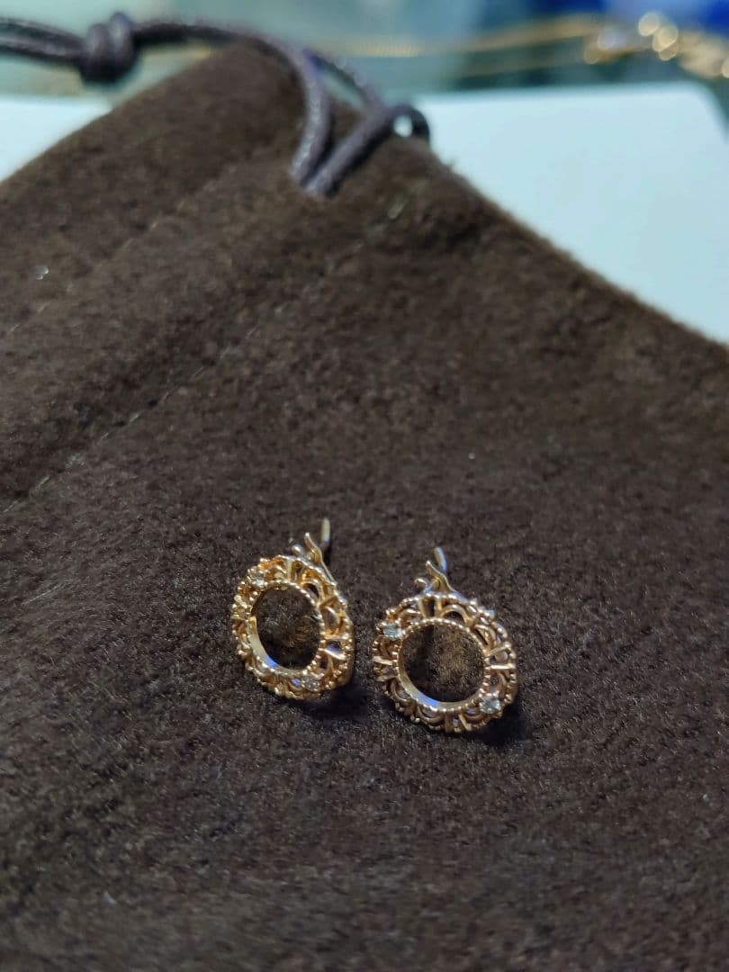 アガットagete　K10透かしフープピアス