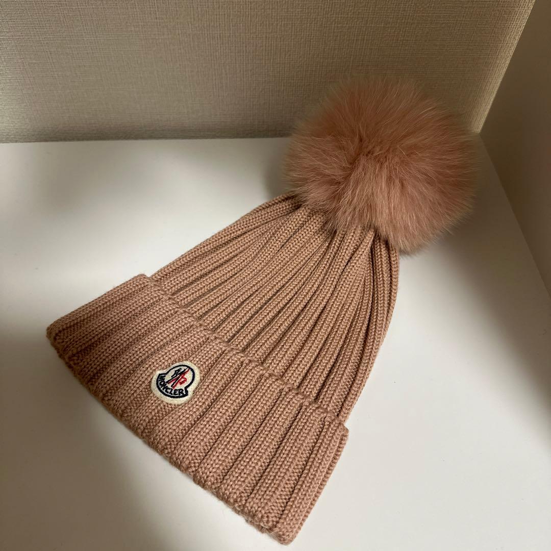 モンクレール ニット帽 ピンクファー付き