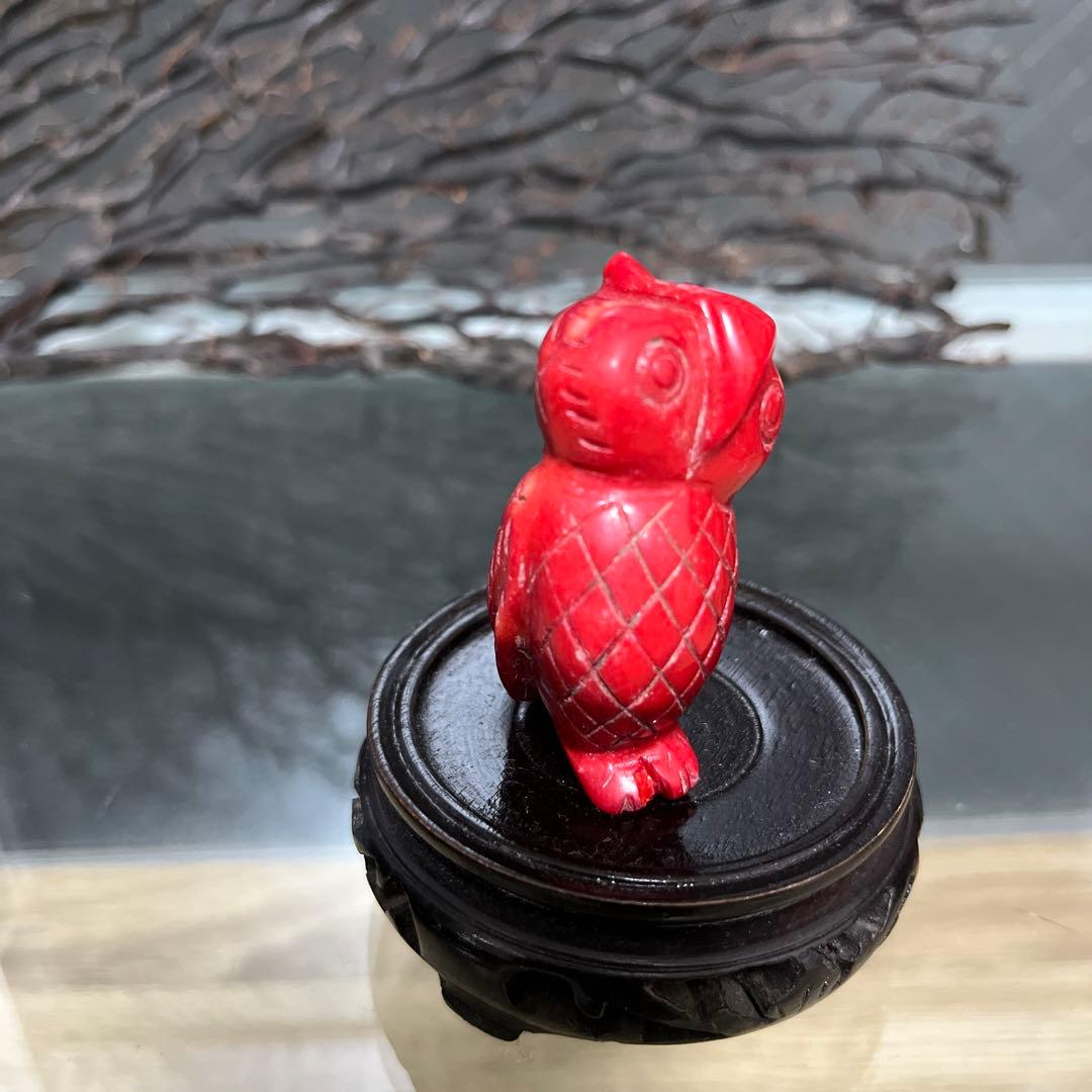 骨董　工芸細工　血赤珊瑚　山珊瑚　梟　フクロウ　モチーフ　根付　御守り