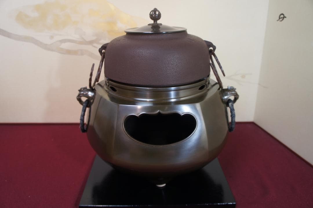 ☆美品 未使用? 在銘平丸釜添え 砂張銅六角鬼面風炉釜 400W電熱器 送料込み