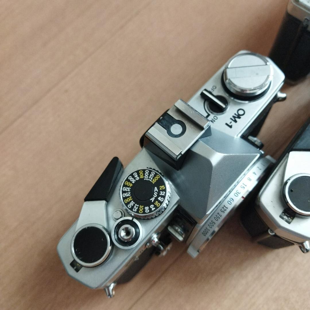 OLYMPUS OM-1 2台 + OM-10 +おまけ