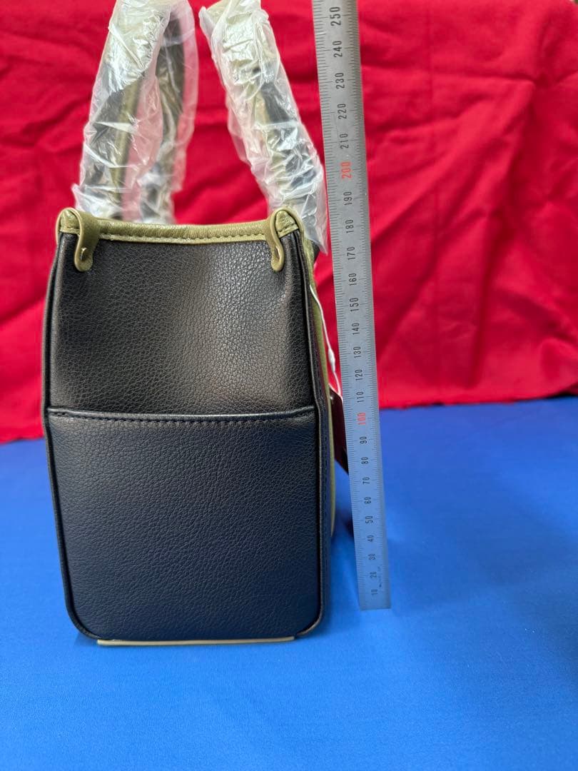 SAMANTHAVEGA×ジョジョの奇妙な冒険